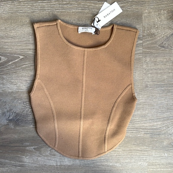 Aritzia Tops - NEW Aritzia Babaton GALLERY SCULPT KNIT TANK TOP XS